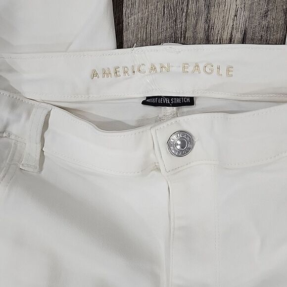 🐢 AE Curvy High-Waisted Destroyed Jegging - Picture 6 of 8